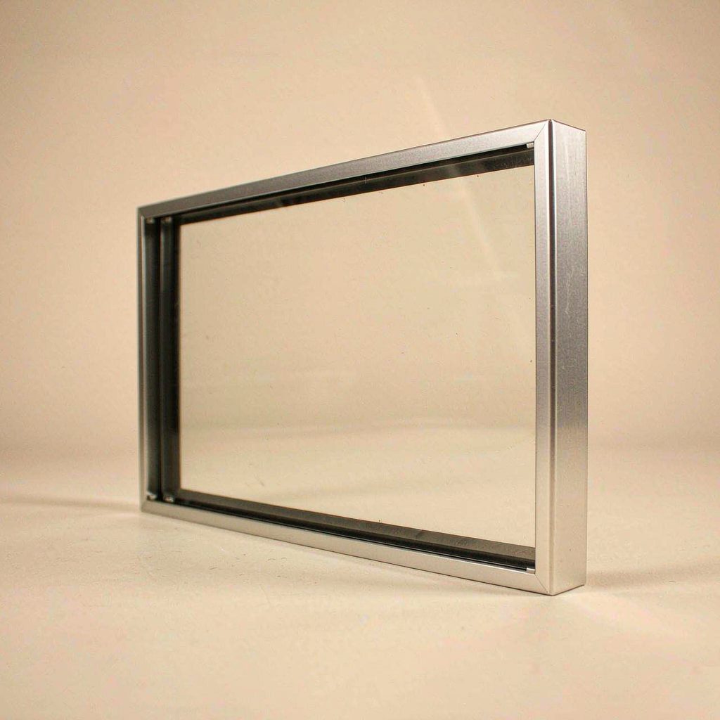 Aluminium picture frames